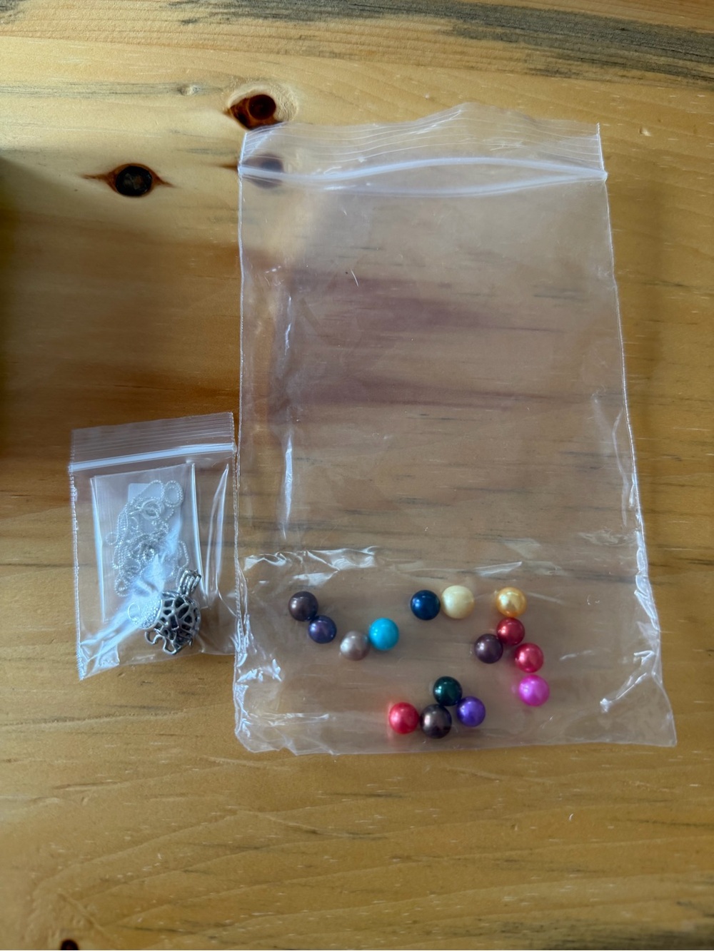 Source Unknown Multicolor Pearl Necklace Beads